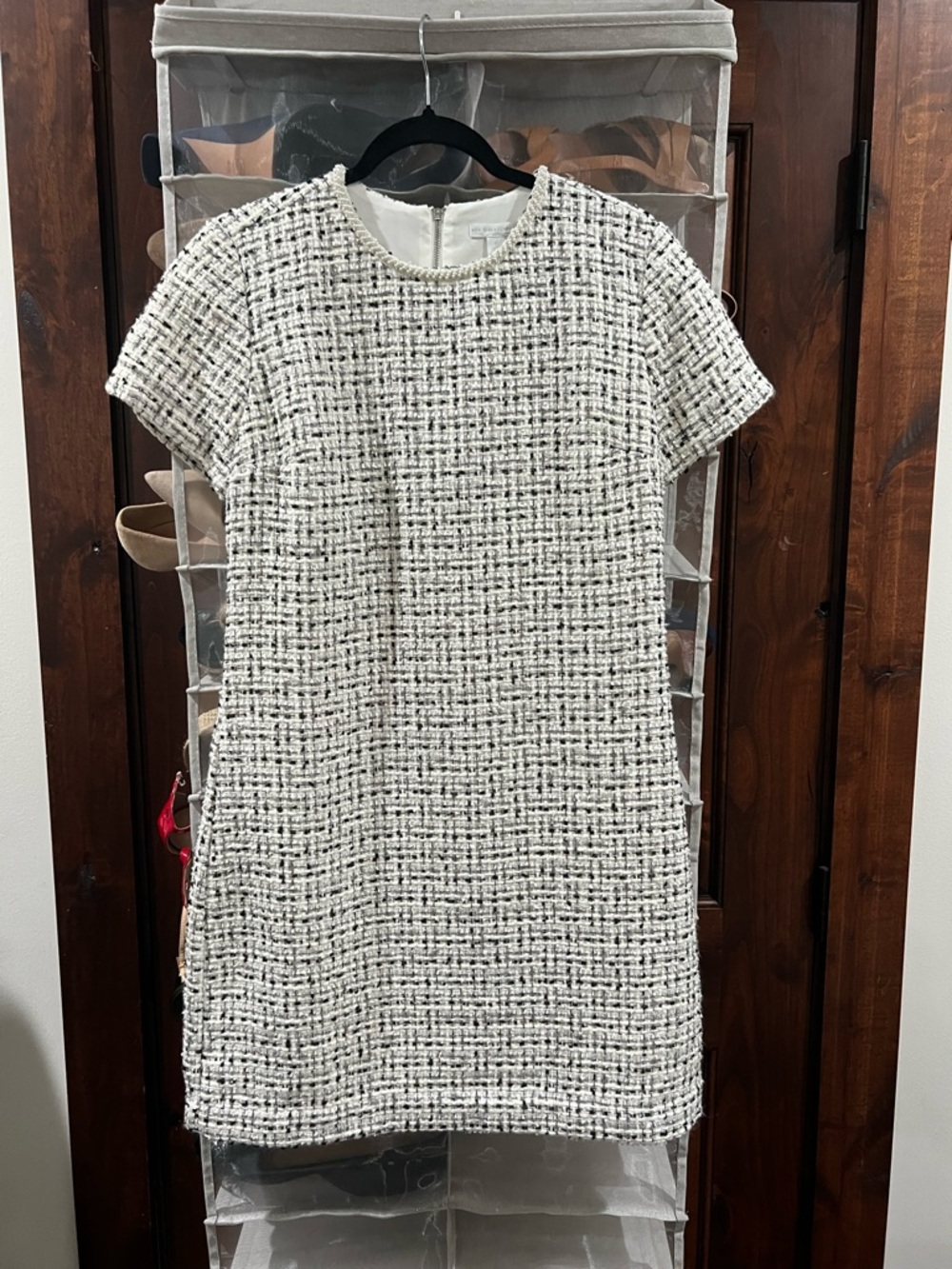 Textured White Tweed Shift Dress M Pearl Collar NWT